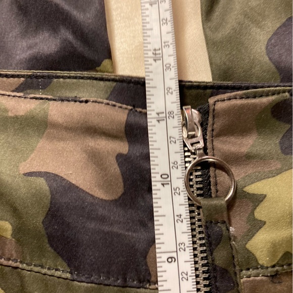 “wild Fable Cropped Cargo Pants - Picture 9 of 12